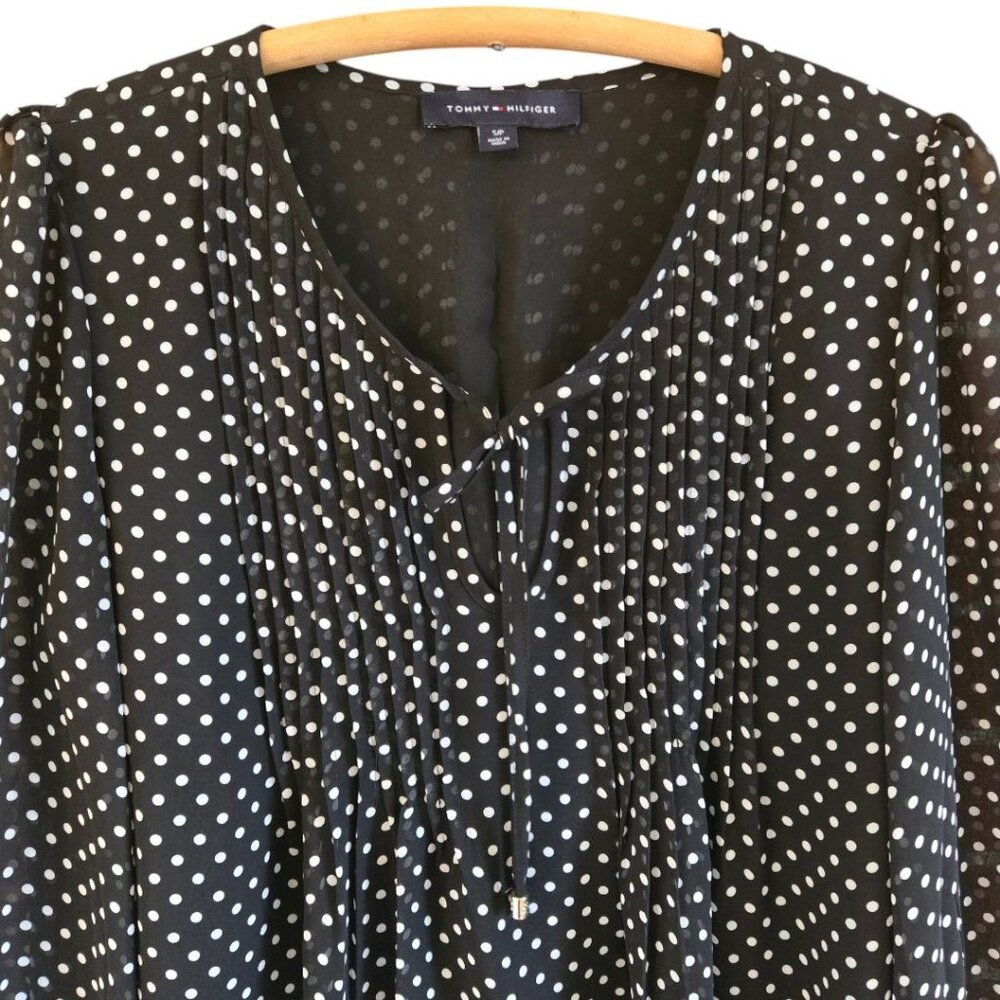 Tommy Hilfiger Black & White Polka Dot Blouse Pintuck Front & Tie Neck Small - Picture 3 of 7